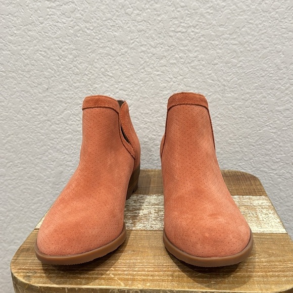 Sorel Lolla Suede Cut Out Booties Size 9.5 - Picture 4 of 10